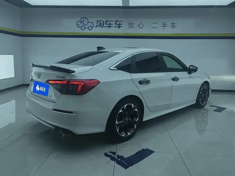 Honda Civic — фото 6