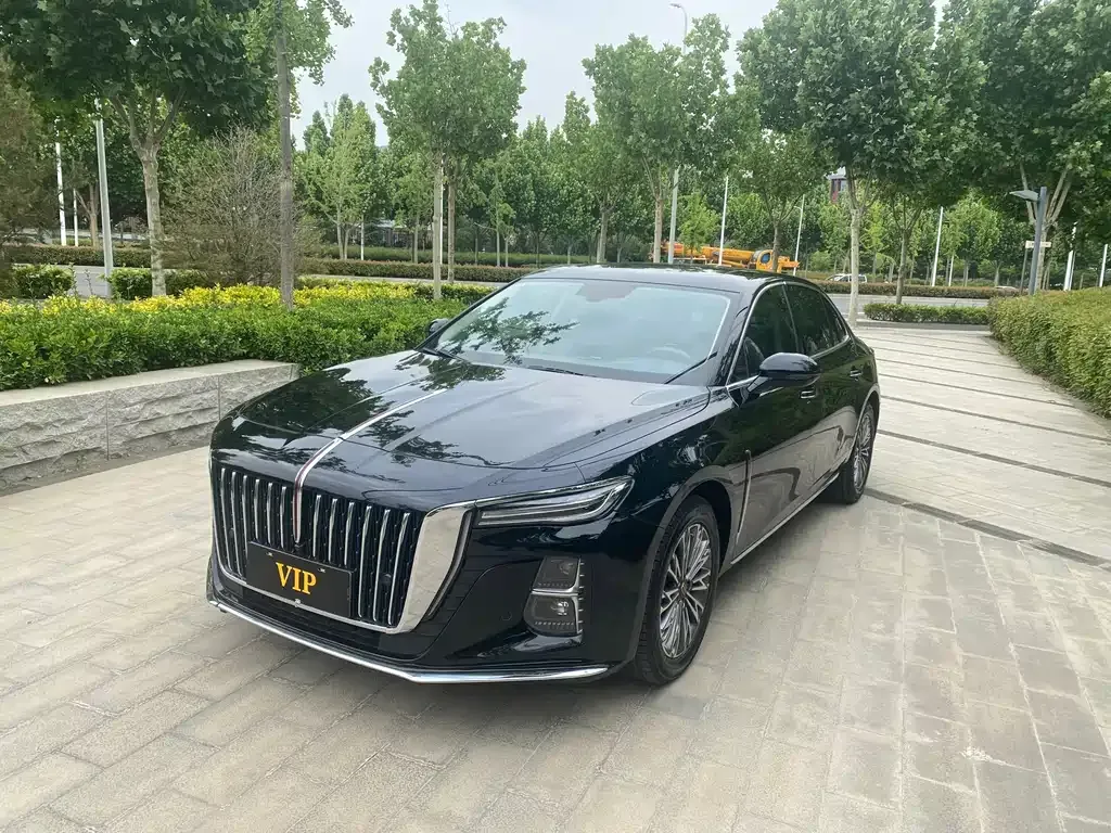 Hongqi H5 — фото 1