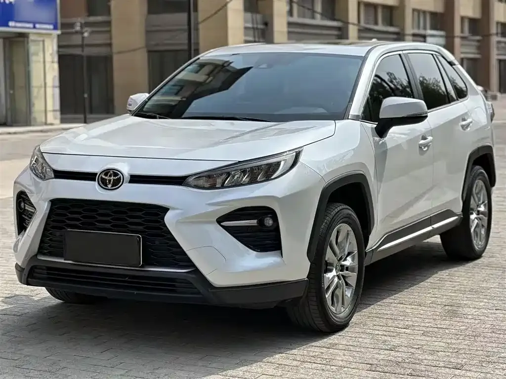 Toyota Wildlander — фото 5