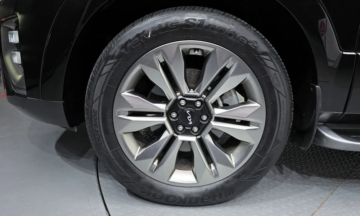 Kia Mohave 2023 из KR, фото 2
