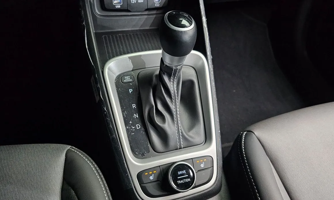 Hyundai Venue 2025 из KR, фото 4