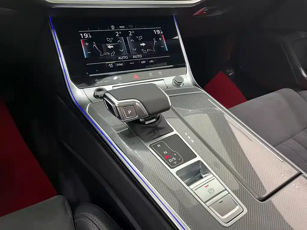 Audi A6L 2024 из CN, фото 9
