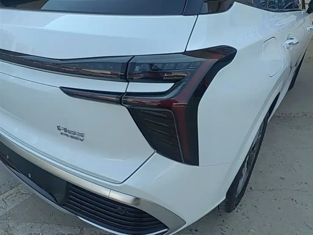 Hongqi HS3 PHEV 2025 из CN, фото 2