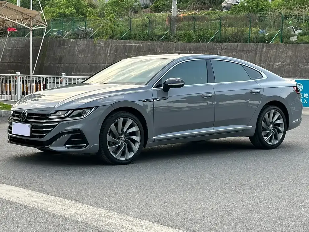 Volkswagen CC — фото 1