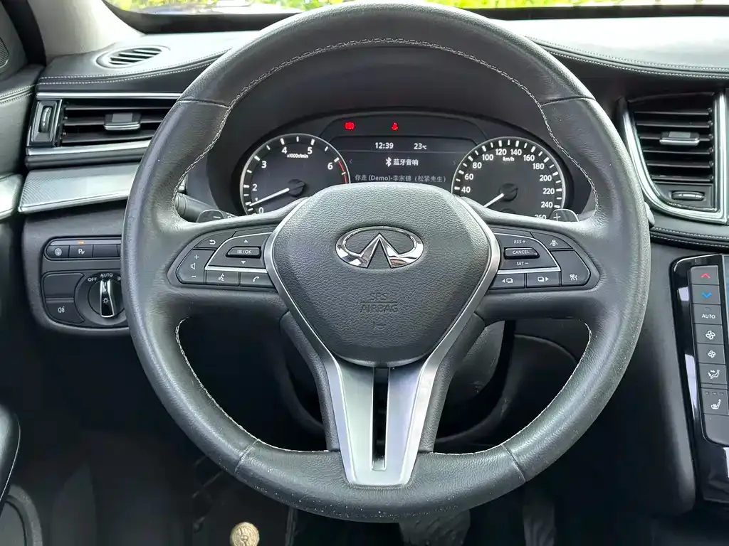 Infiniti QX50 2021 из CN, фото 4