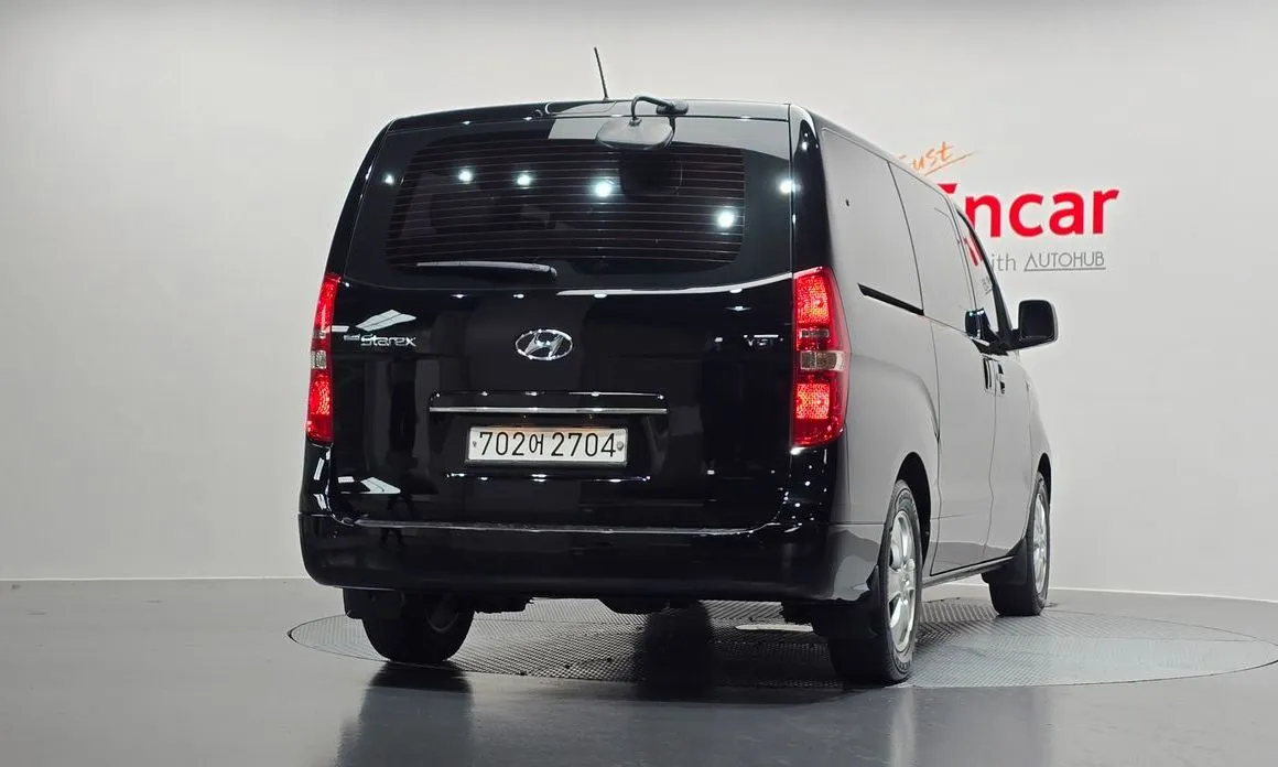 Hyundai Starex 2021 из KR, фото 2