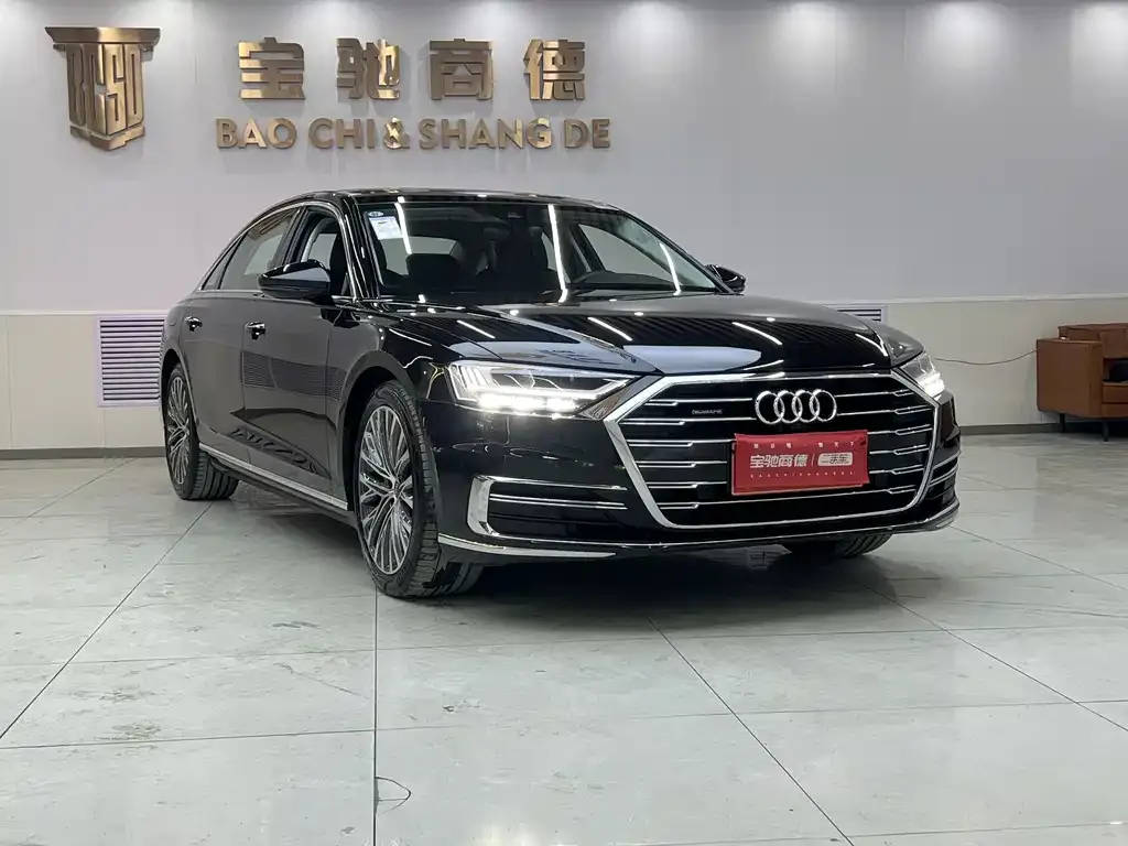 Audi A8 — фото 2