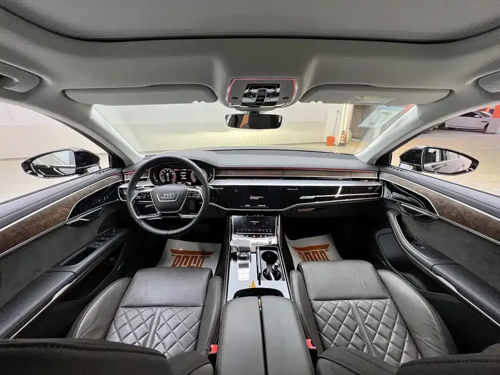 Audi A8 — фото 4