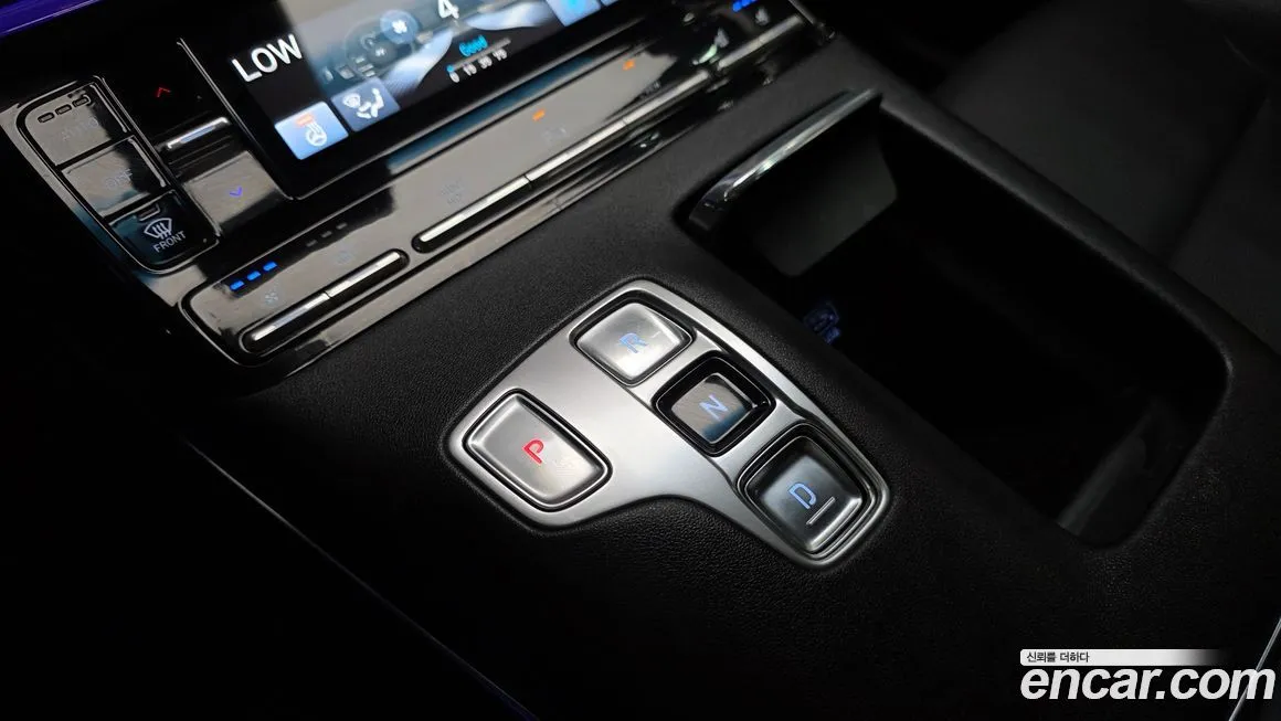Hyundai Grandeur 2023 из KR, фото 6
