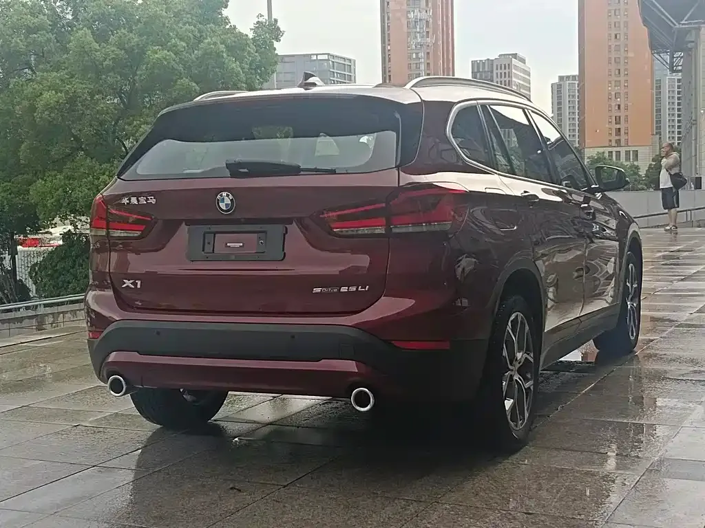 BMW X1 — фото 4