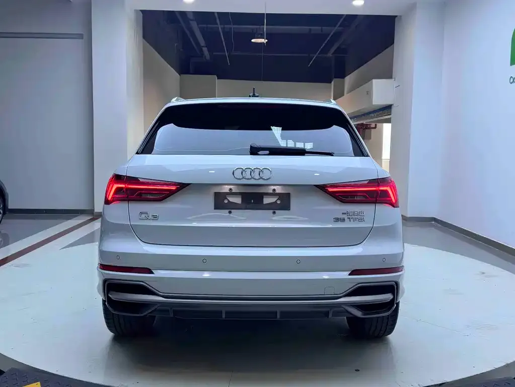 Audi Q3 — фото 7