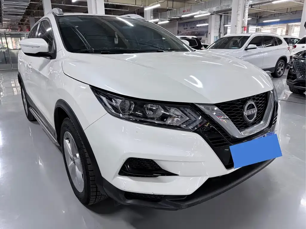 Nissan Qashqai — фото 10