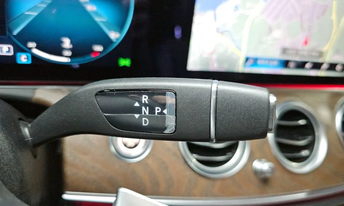 Mercedes-Benz E-Class 2022 из KR, фото 8
