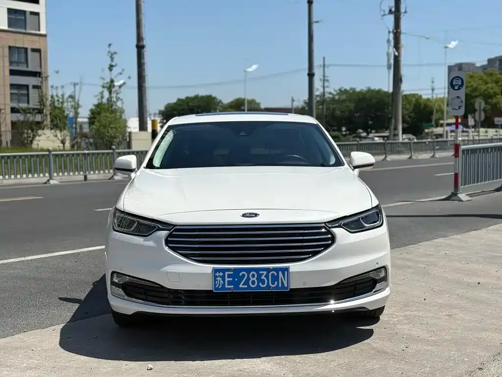 Ford Taurus 2021 из CN, фото 9