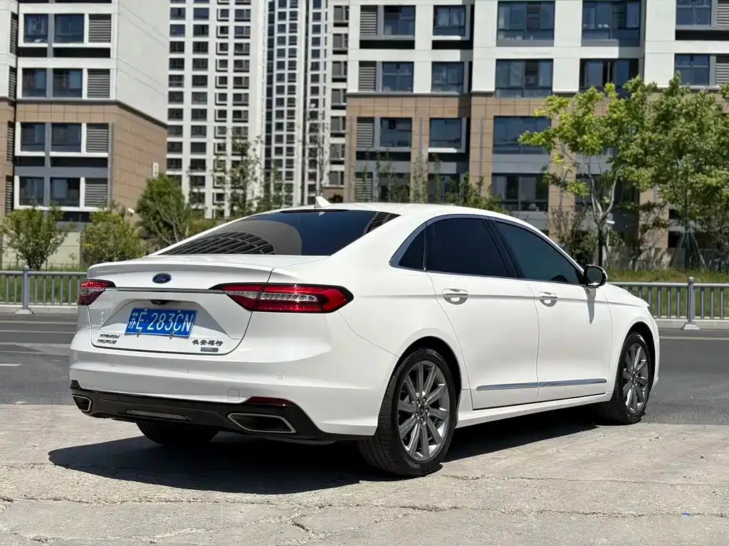 Ford Taurus 2021 из CN, фото 8