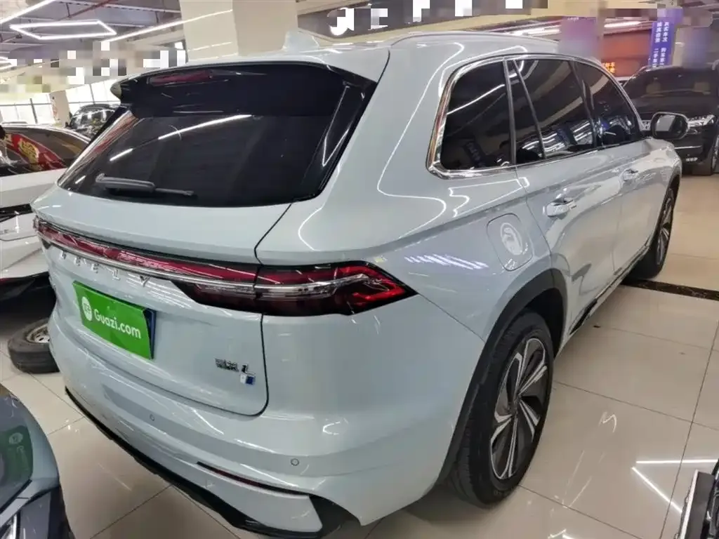 Geely Xingyue L — фото 8