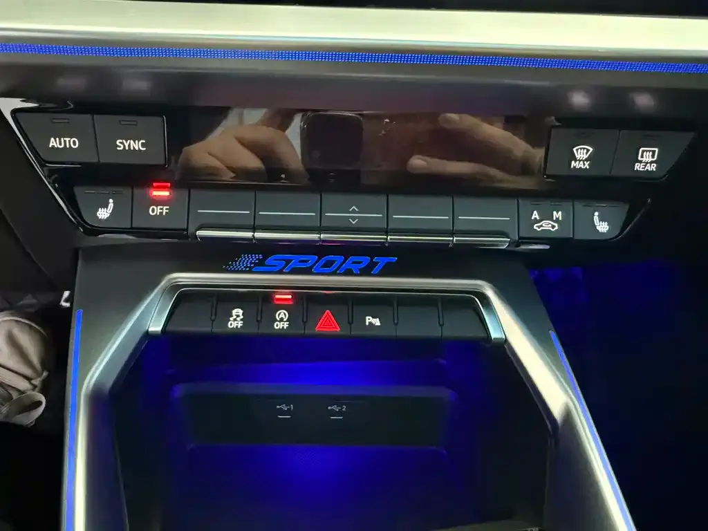 Audi A3 2023 из CN, фото 7