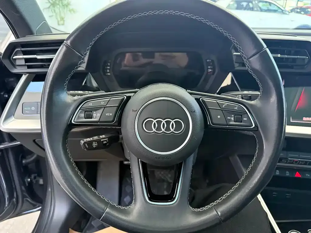 Audi A3 2023 из CN, фото 8