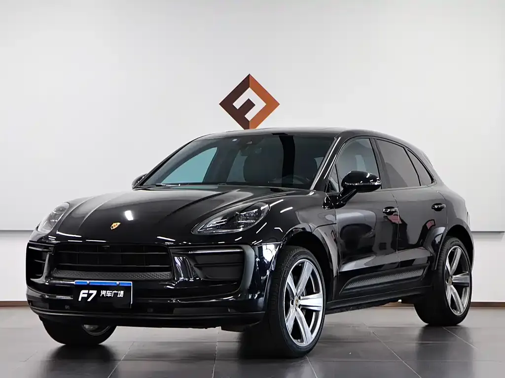 Porsche Macan — фото 1