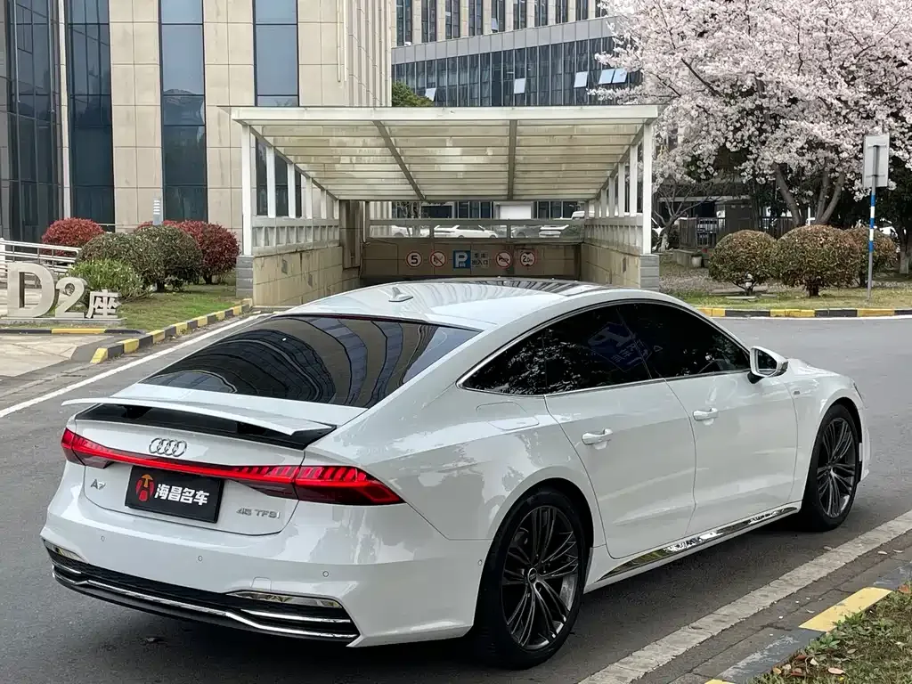 Audi A7 — фото 9