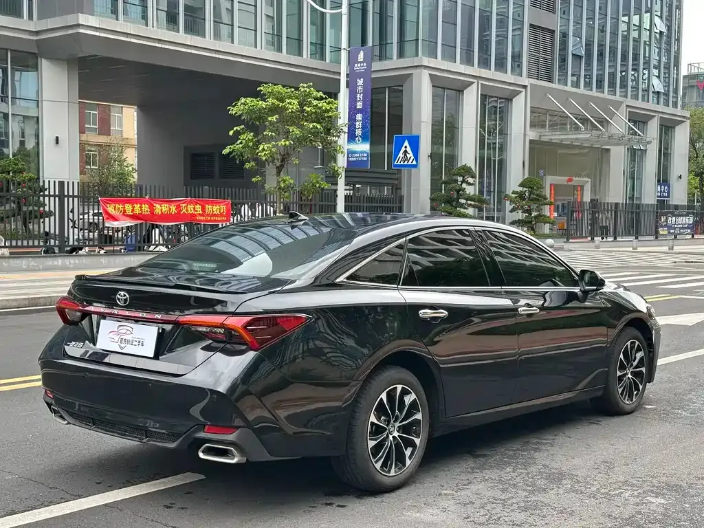 Toyota Avalon 2023 из CN, фото 9