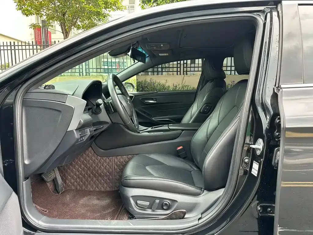 Toyota Avalon 2023 из CN, фото 8