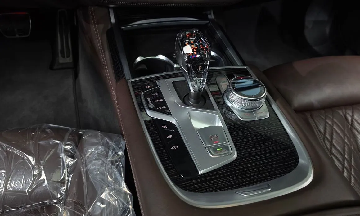 BMW 7-Series 2021 из KR, фото 9