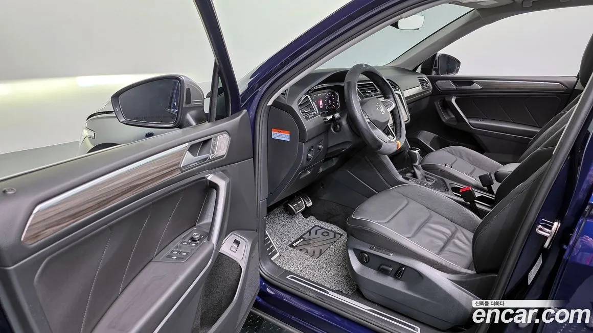 Volkswagen Tiguan — фото 9