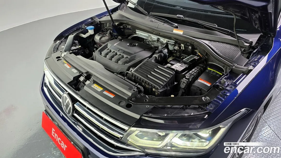 Volkswagen Tiguan — фото 10