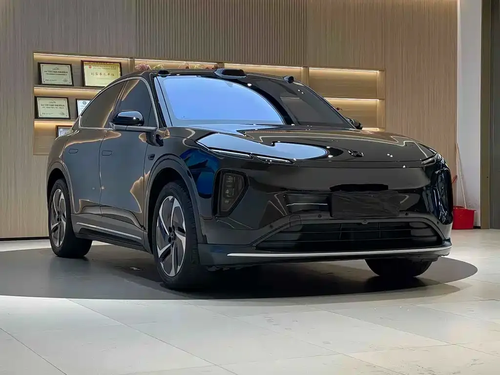 NIO EC6 — фото 8