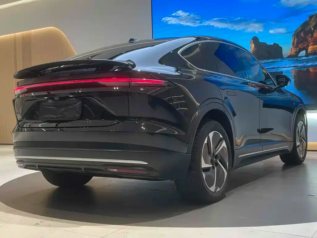 NIO EC6 — фото 4