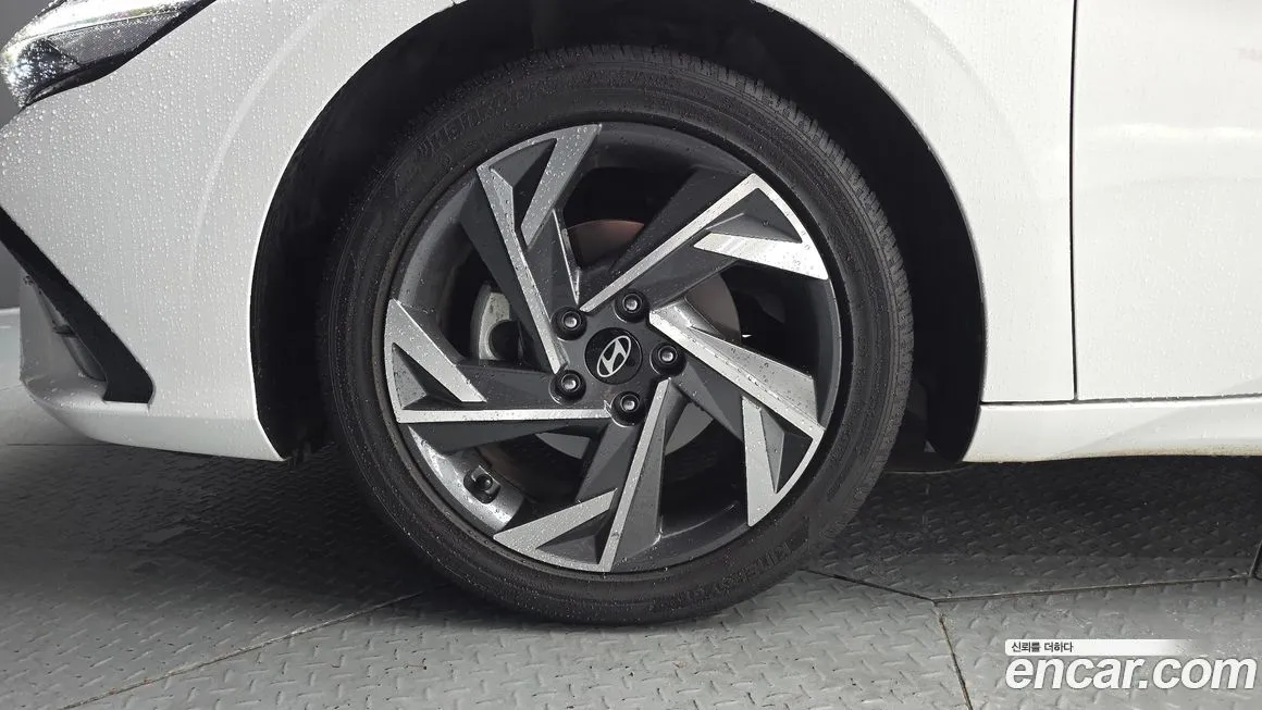 Hyundai AVANTE — фото 10