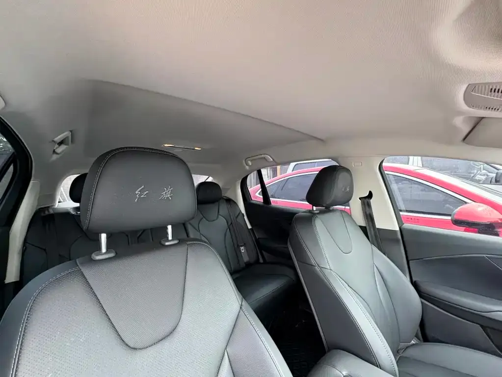 Hongqi E-QM5 2024 из CN, фото 7
