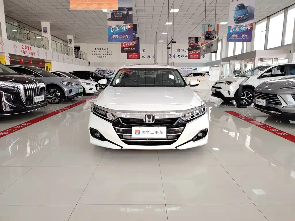 Honda Accord — фото 9
