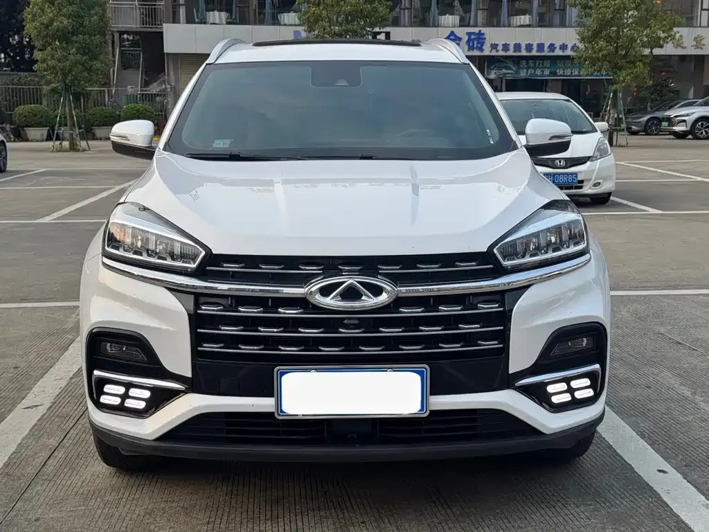 Chery Tiggo 8 — фото 9