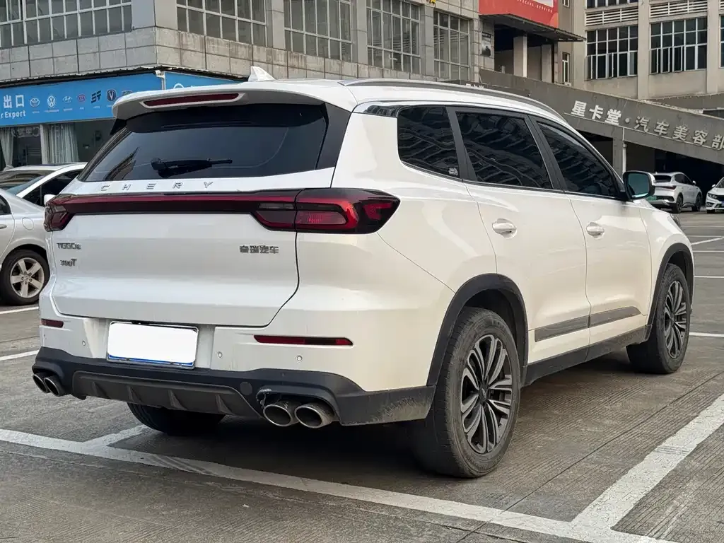 Chery Tiggo 8 — фото 2