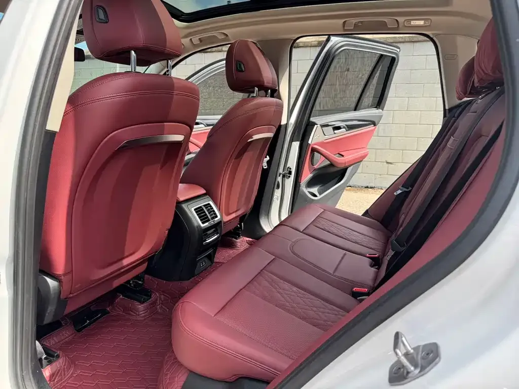 BMW iX3 — фото 4