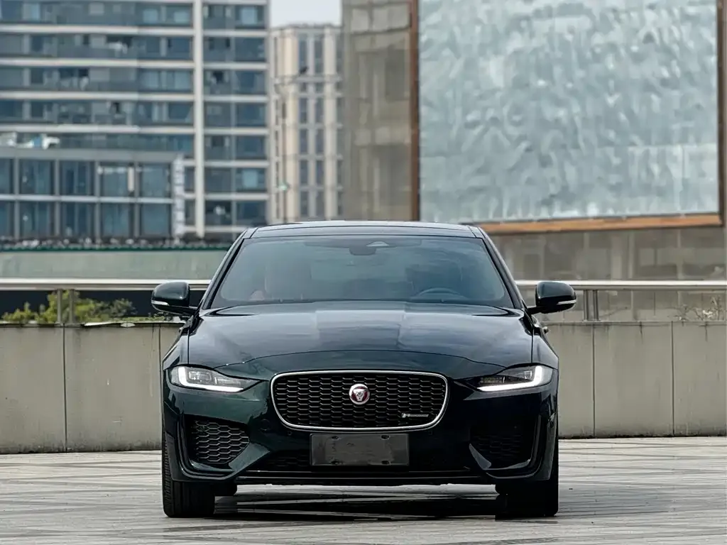 Jaguar XEL — фото 2
