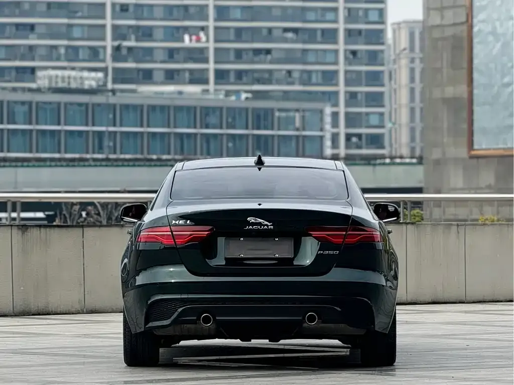Jaguar XEL — фото 6
