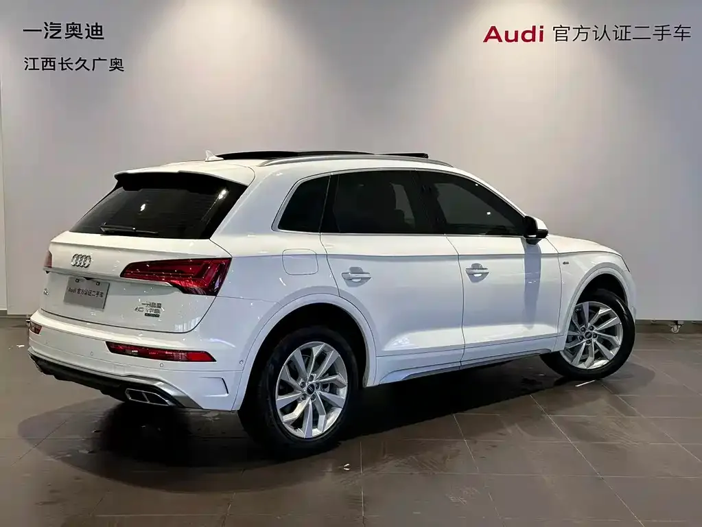 Audi Q5L 2022 из CN, фото 9