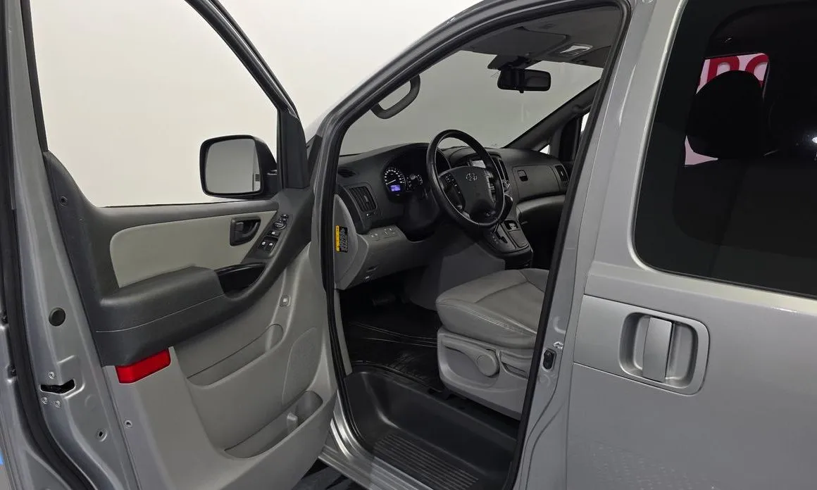 Hyundai Starex — фото 2