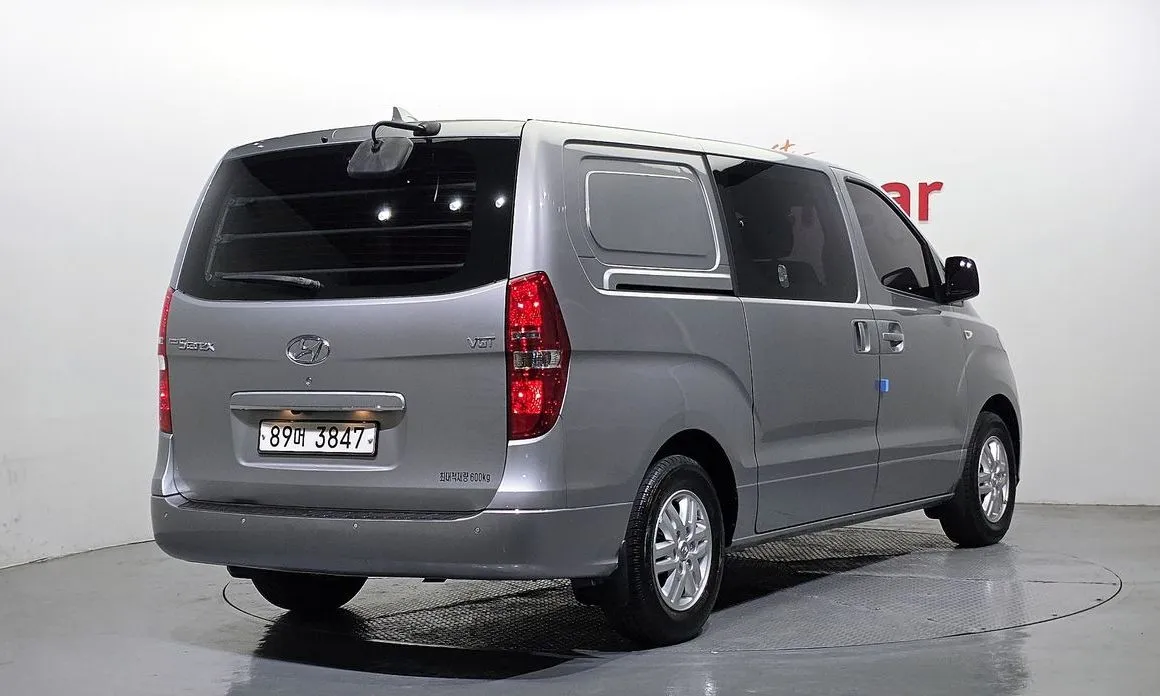 Hyundai Starex — фото 10
