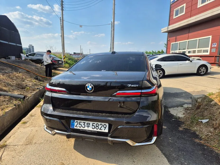 BMW 7-Series 2025 из KR, фото 7
