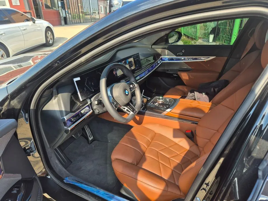 BMW 7-Series 2025 из KR, фото 5