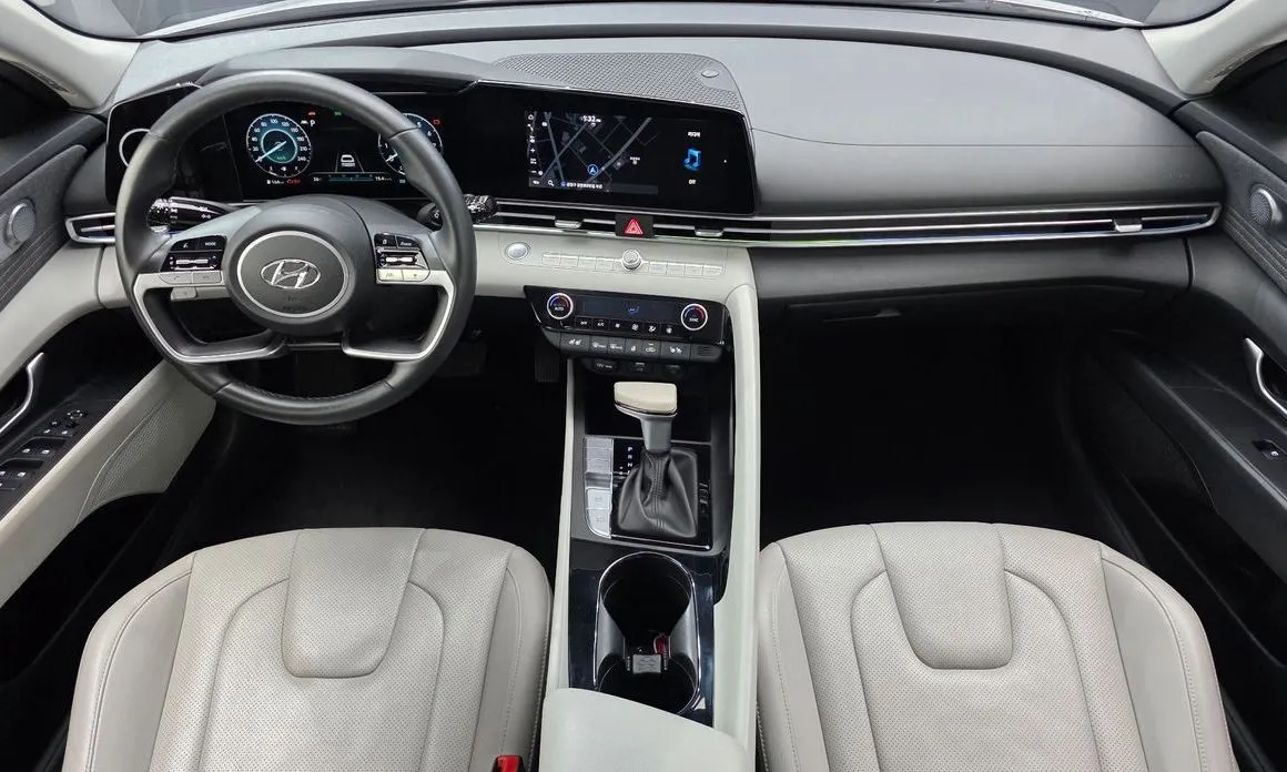 Hyundai AVANTE — фото 2