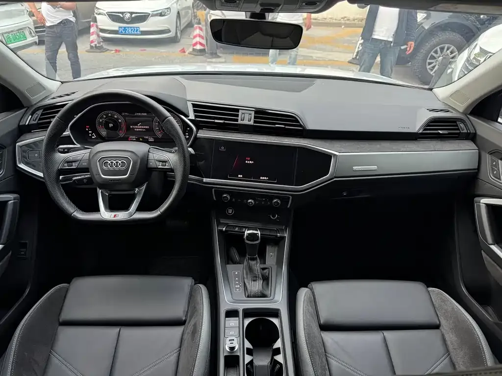 Audi Q3 Sportback — фото 5