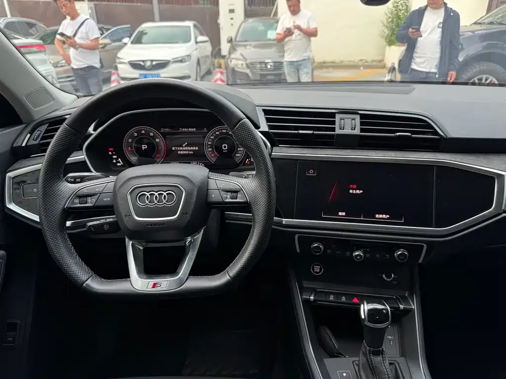 Audi Q3 Sportback — фото 2