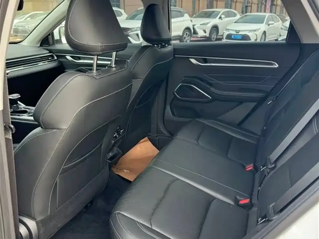 Geely Emgrand 2023 из CN, фото 3