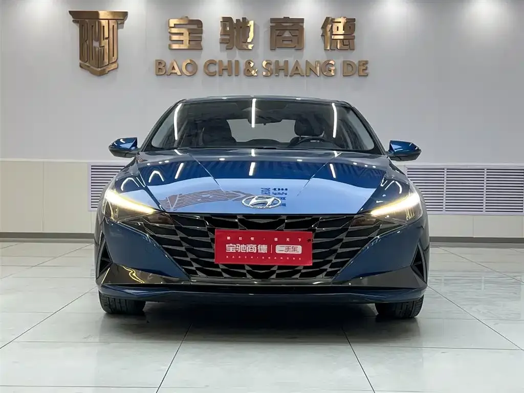Hyundai Elantra — фото 2