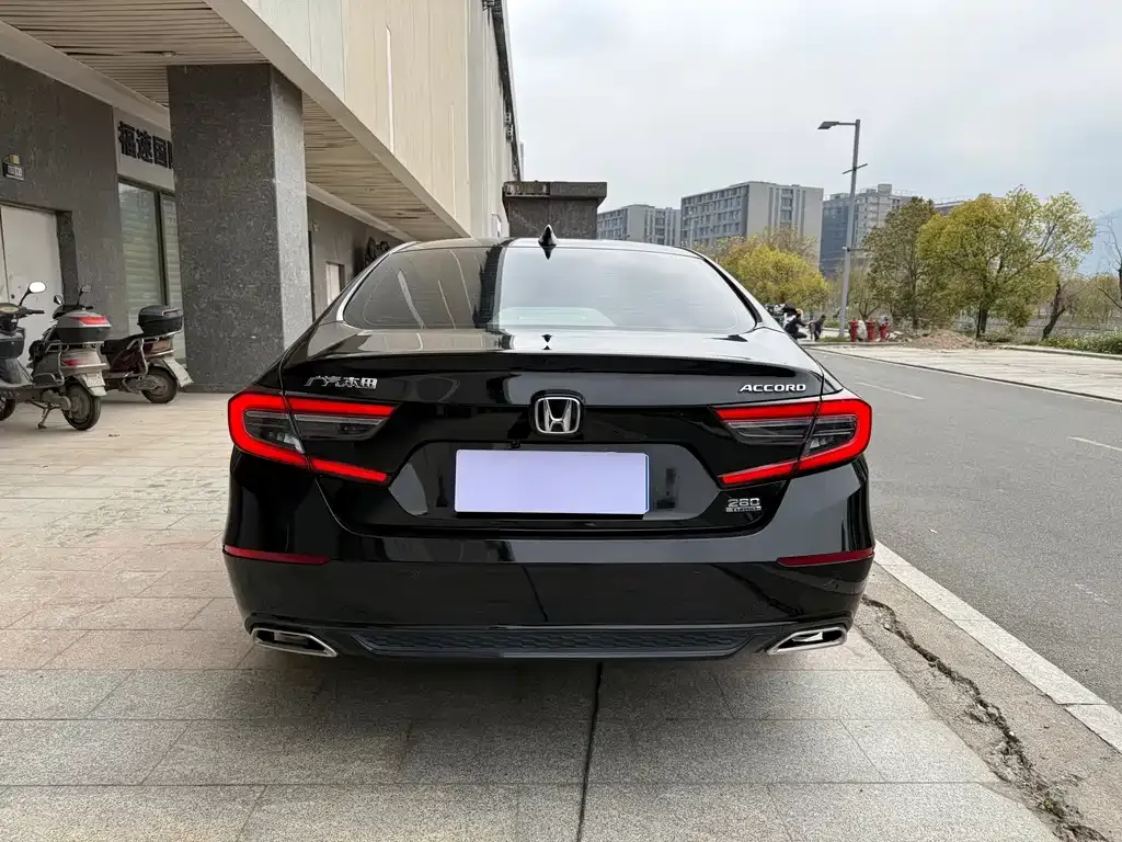 Honda Accord — фото 4